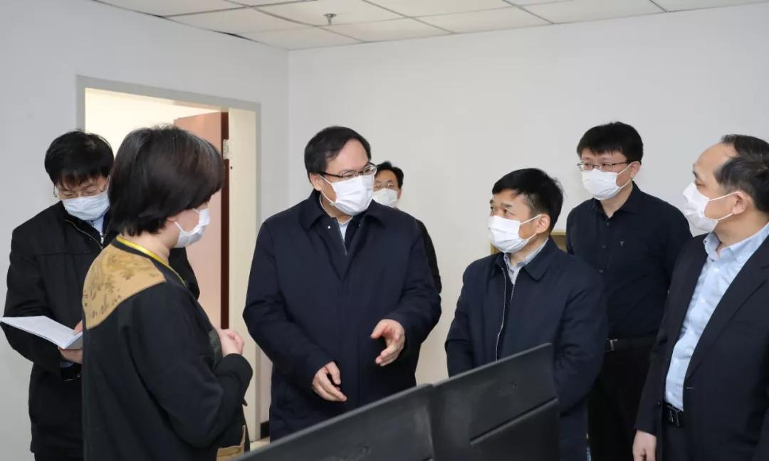 楊金成到七院、七一四所檢查指導(dǎo)疫情防控和復(fù)工復(fù)產(chǎn)工作